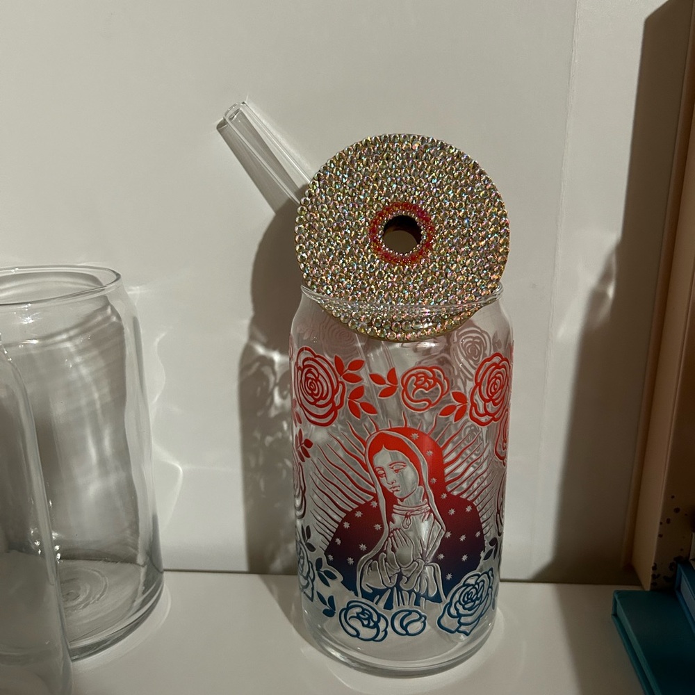 Glass cups